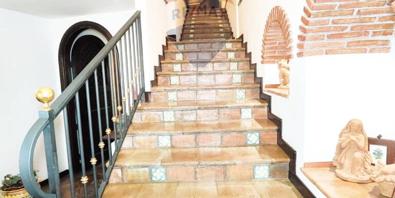 20251126120239-1003855-7