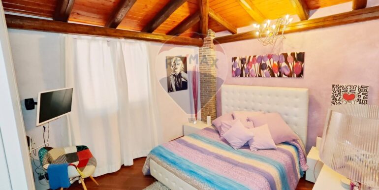 20251126120240-1003855-10