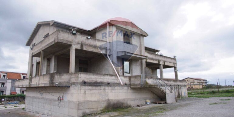 20251126125815-1003864-1