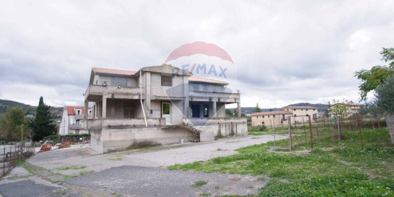 20251126125819-1003864-2