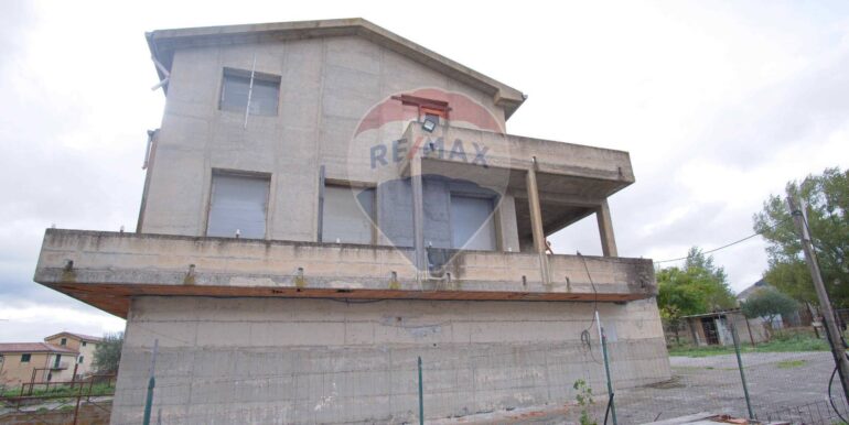 20251126125833-1003864-8