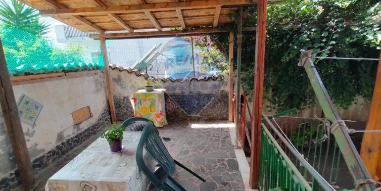 20251126184945-1003971-2