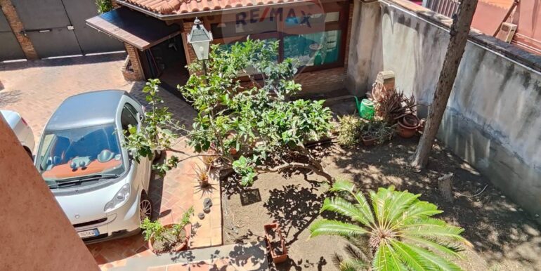 20251126190303-1003976-12