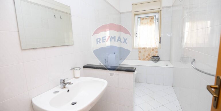 20251126191311-1003979-13