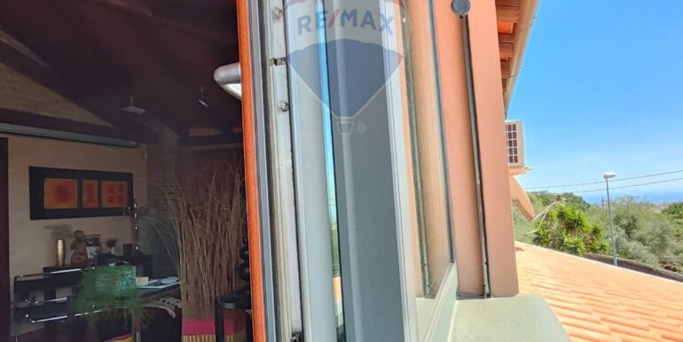 20251126222608-1003994-54