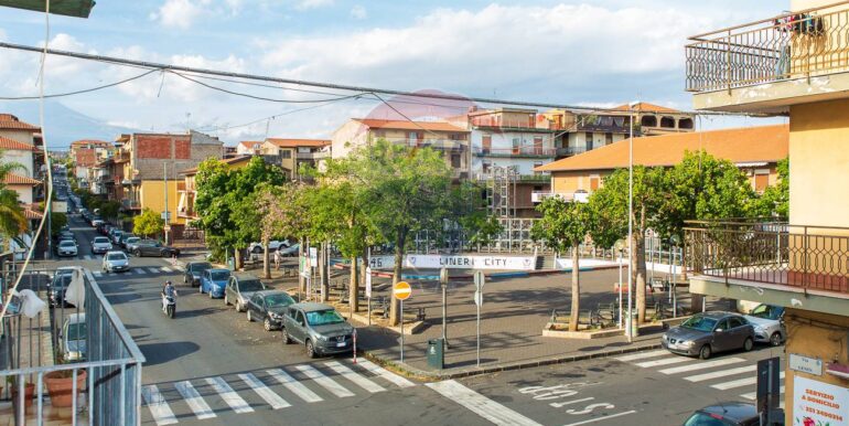 20251127112215-1004036-35