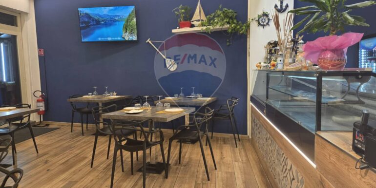 20251127120706-1004115-9