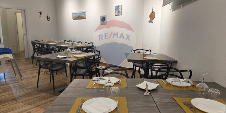 20251127120715-1004115-11