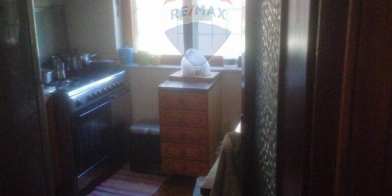 20251127125349-1004143-8