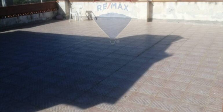 20251127125350-1004143-11