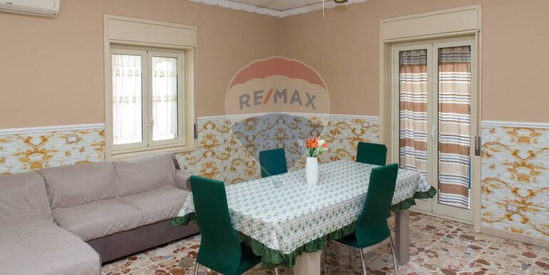 20251127163742-1004187-12