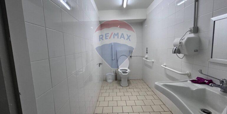 20251127175905-1004210-1