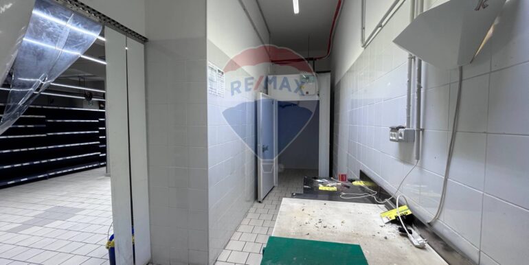 20251127175945-1004210-15