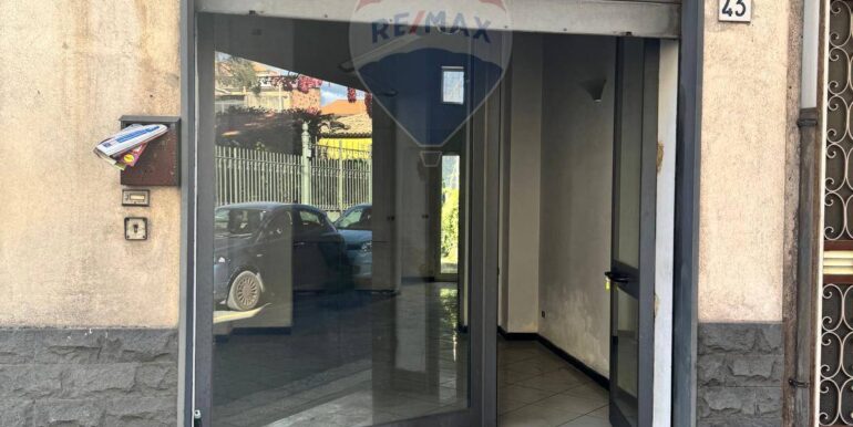 20251128115618-1005023-3