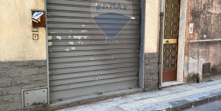 20251128115709-1005023-23