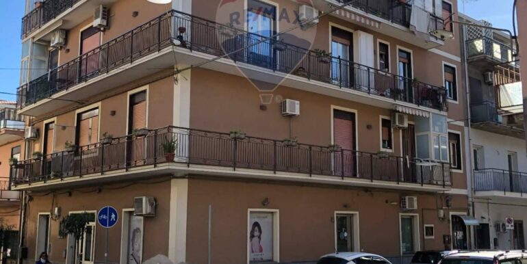 20251128115742-1004278-1