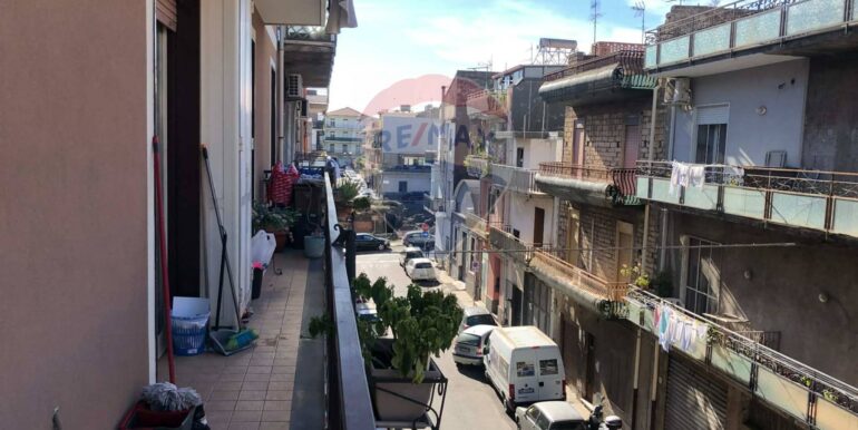 20251128115746-1004278-2