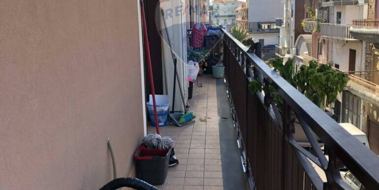 20251128115749-1004278-3