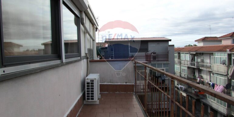 20251128120315-1005013-15