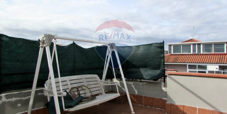 20251128120346-1005013-24