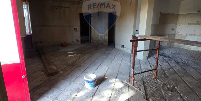 20251128122308-991987-35