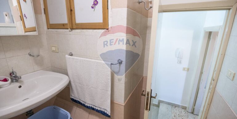 20251128164919-1005410-12