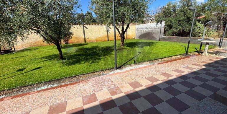 20231026211631-799935-22