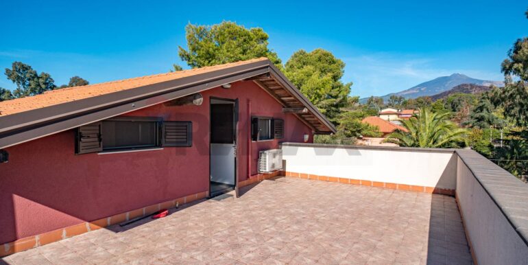 2023110432812-799935-29