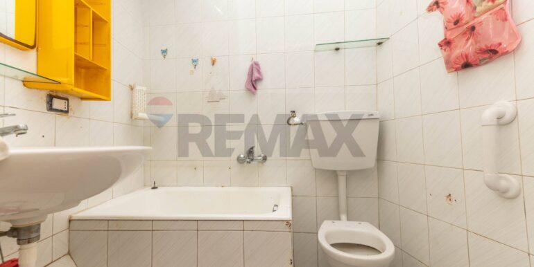 20240502220419-854234-11