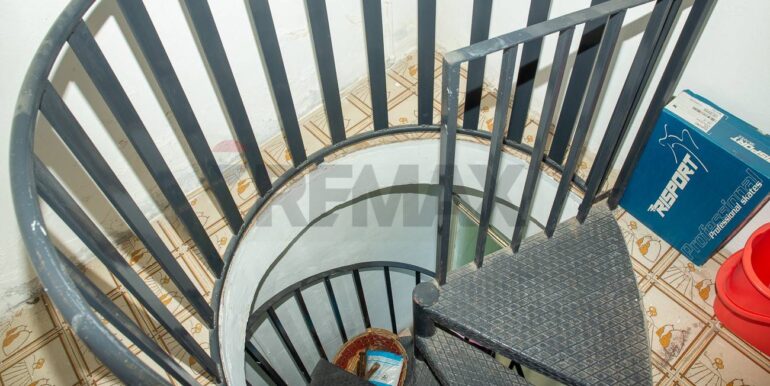 2024082781111-879662-16