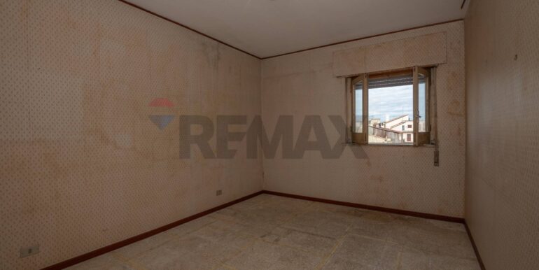 20241203202132-906893-9