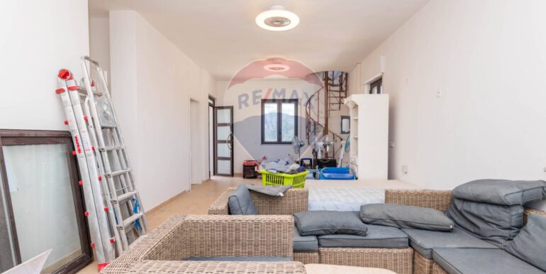 20241223194806-914395-9