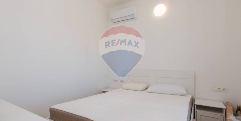 20241223195010-914395-14