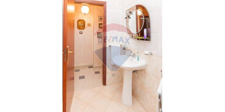 20250102120147-916811-9