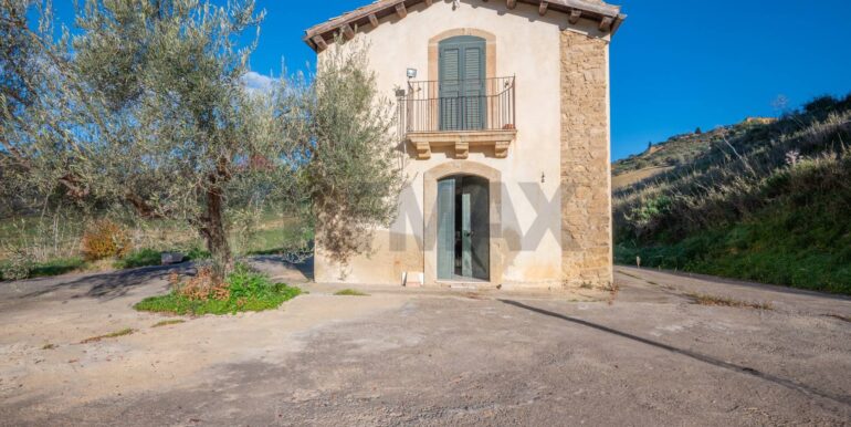 20250110111518-914826-1