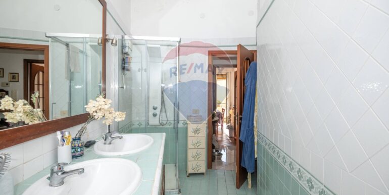 2025011283242-913716-8