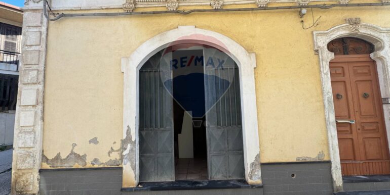 2025012284234-921275-12