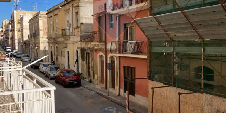 2025012991315-923292-16