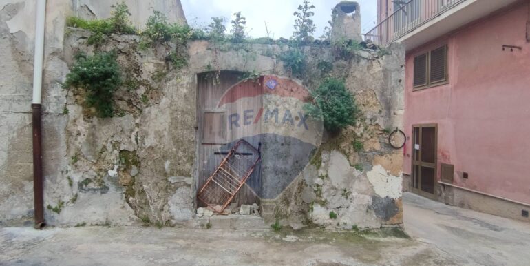 20250130185646-923962-4