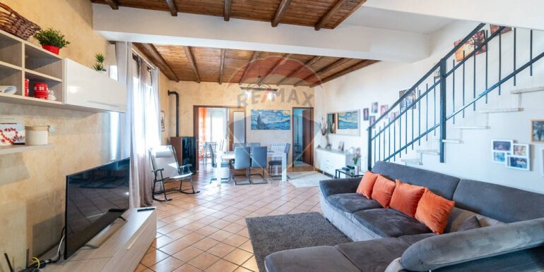 20250205172541-927524-15