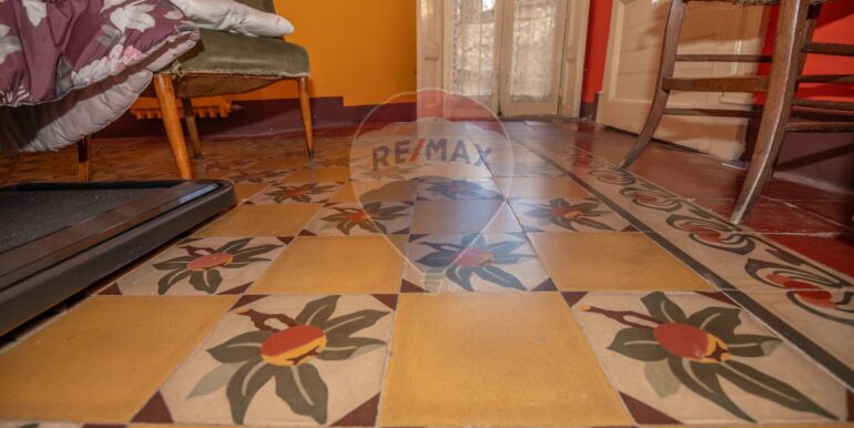 2025020883719-928100-13