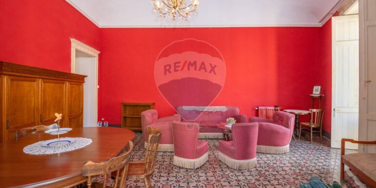 2025020883805-928100-31