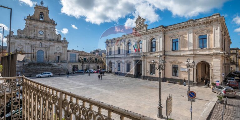 2025020883823-928100-38