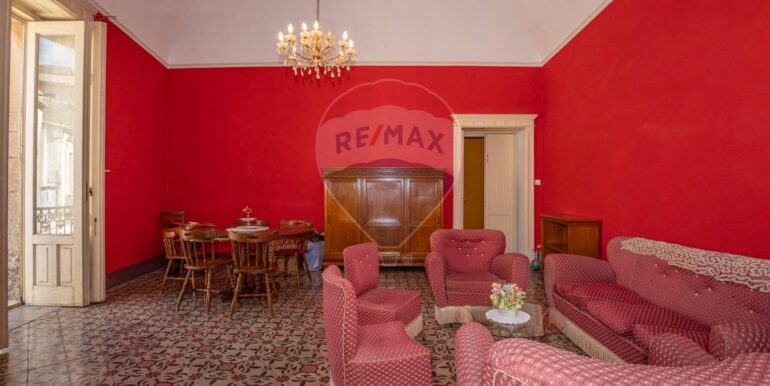 2025020883826-928100-39