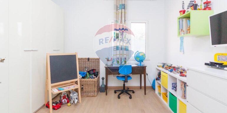 20250211115152-928745-7