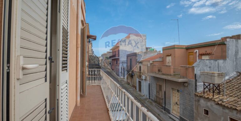 20250212183035-929156-16