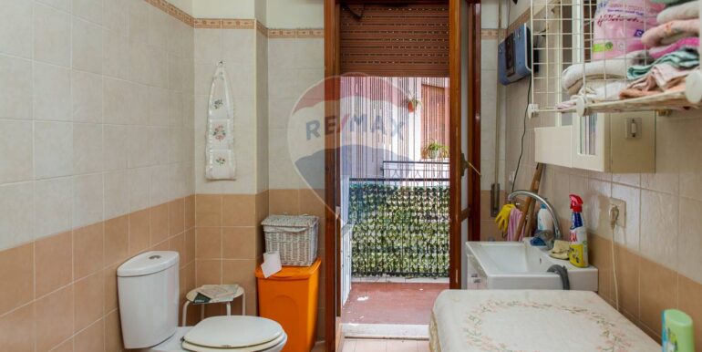 2025021394735-928941-15