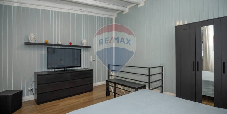 2025021492306-928477-14