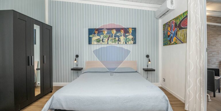 2025021492308-928477-15