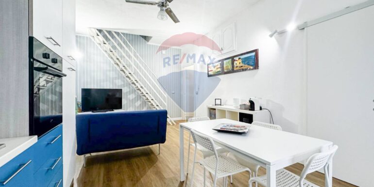 2025021492352-928477-35